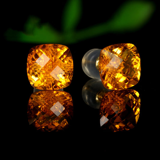 Aretes Cuadrados de Cristal y Oro - Elegancia Minimalista - Image 2