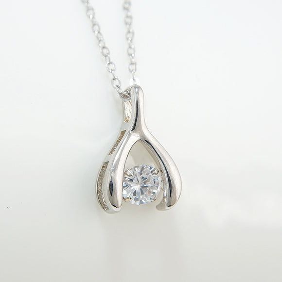 Collar Corazón Latiente de Circonita Brillante