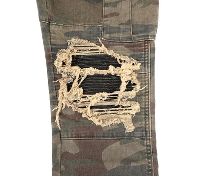 Jeans Camuflajeados Rotos con Detalles de Cuero y Diseño Desgastado - Image 5