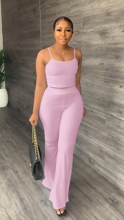 Pantalón Acampanado con Tirantes Lisos - Conjunto de Moda Minimalista - Image 10