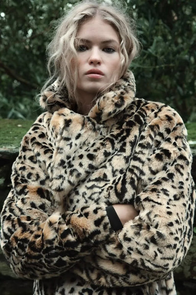 Abrigo Leopardo Efecto Pelaje Sintético Largo Medio - Image 29