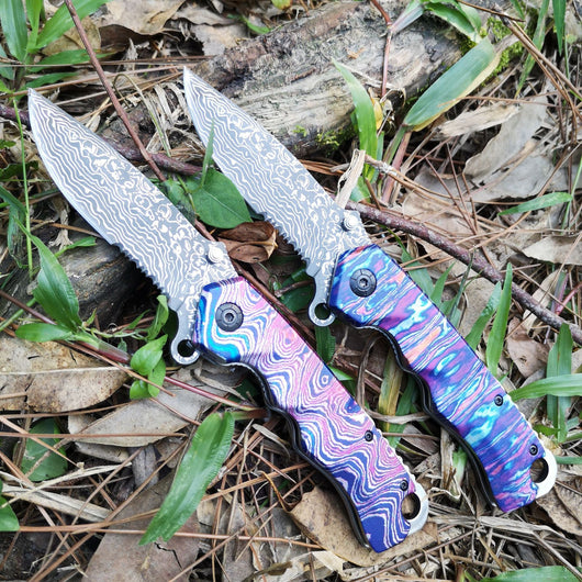 Cuchillo Plegable de Acero Inoxidable con Hoja Damasco para Exterior - Image 4