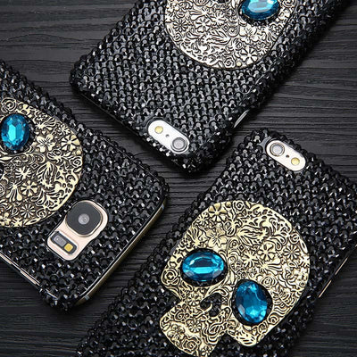 Funda Protectora para Celular Negra con Calavera y Cristales - Image 6