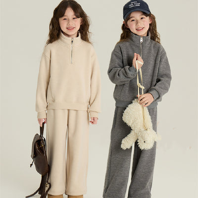 Conjunto Deportivo Infantil con Sudadera Polar y Pantalón Recto