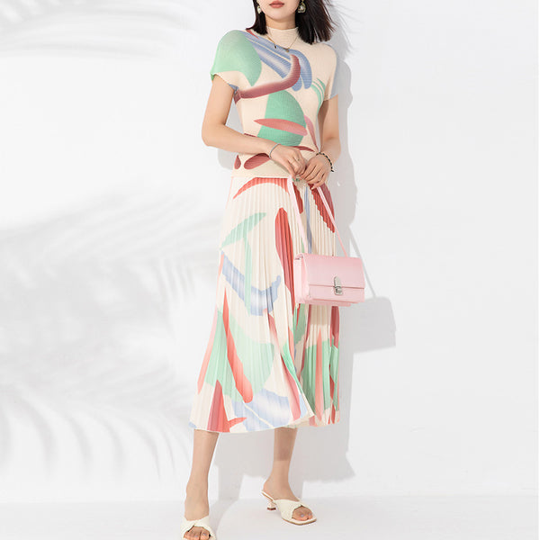 Conjunto de Dos Piezas Elegante con Blusa Plisada y Falda Estampada