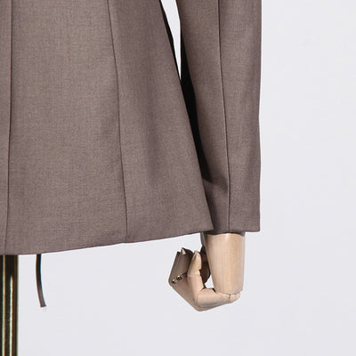 Blazer Asimétrico con Escote V y Detalles Calados - Image 20