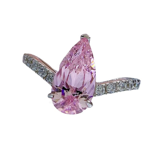 Anillo de Compromiso para Mujer Diamante Carbono Alto Diseño Elegante