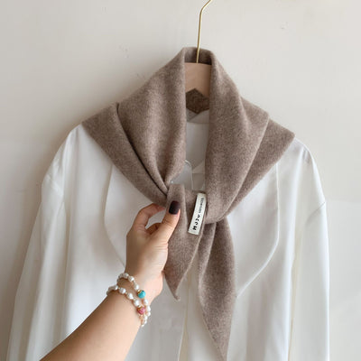 Poncho Triangular de Lana Pura para Otoño e Invierno - Image 16