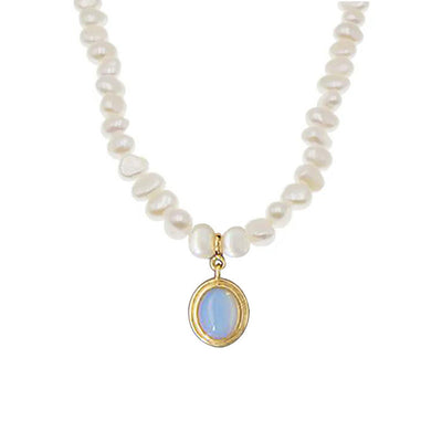Collar Medalla Dorada y Perlas Barrocas - Image 5