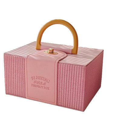 Caja de Chocolates para Bodas en Cuero Premium - Elegancia Portátil - Image 5