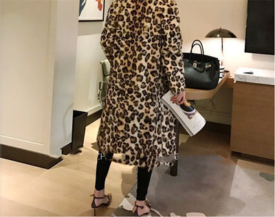Abrigo Largo Estampado Leopardo para Mujer - Diseño Minimalista y Versátil - Image 9