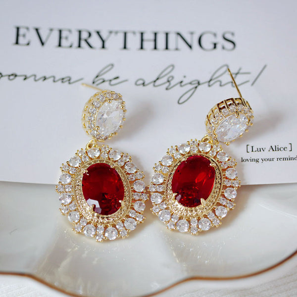 Aretes Vintage Princesa Clásicos Franceses con Diamante Rojo