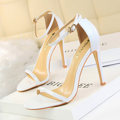 Sandalias de Tacón Alto en Charol Brillante para Verano - Image 2