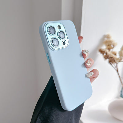 Funda Protectora de Silicona Líquida con Protector de Lente para iPhone 14 e iPhone 15 - Image 4