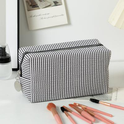 Bolsa de Cosméticos de Viaje con Rayas Bordadas - Image 17