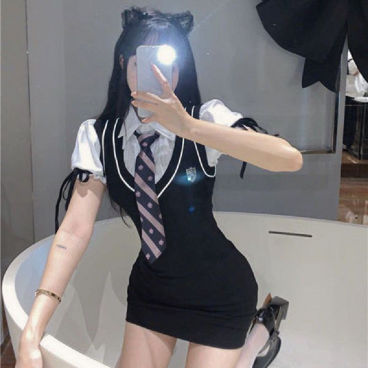 Traje Ejecutivo Estilo College para Mujer - Image 4