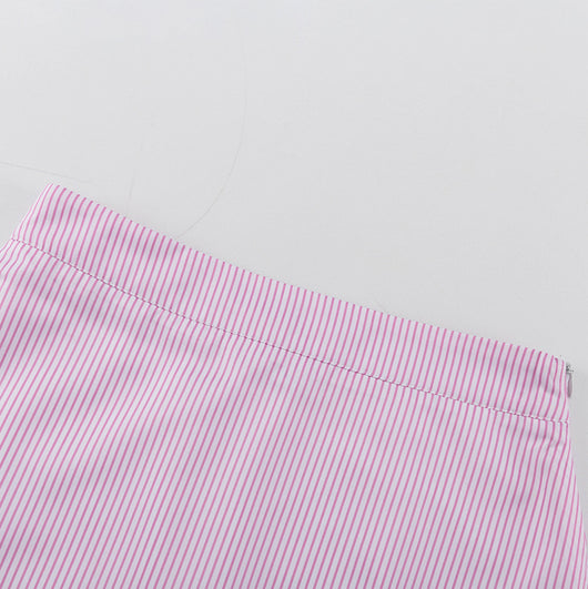 Traje Ejecutivo Mujer: Blusa Rayada con Cuello Solapa y Falda Entallada - Image 19