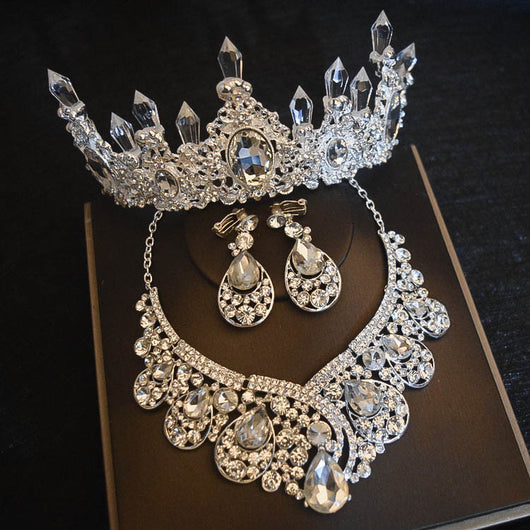 Set de Accesorios Nupciales: Corona, Collar y Aretes para Novia
