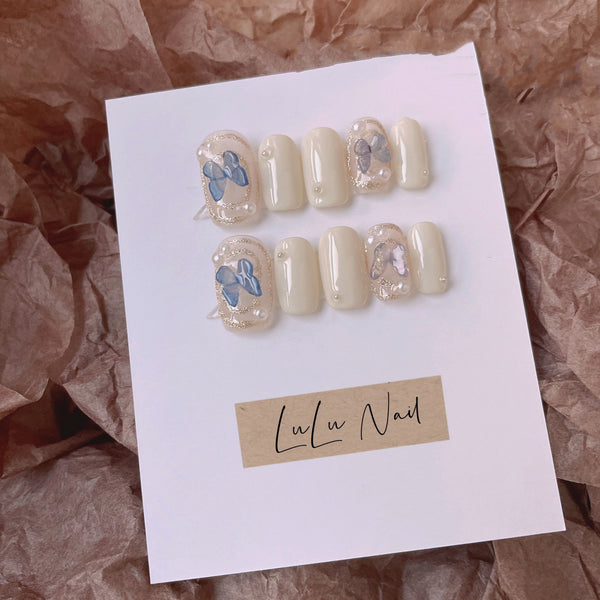 Uñas Postizas con Perlas de Mariposa Desmontables