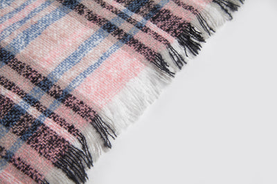 Chal Triangular Escocés para Otoño e Invierno - Amplio y Versátil - Image 73