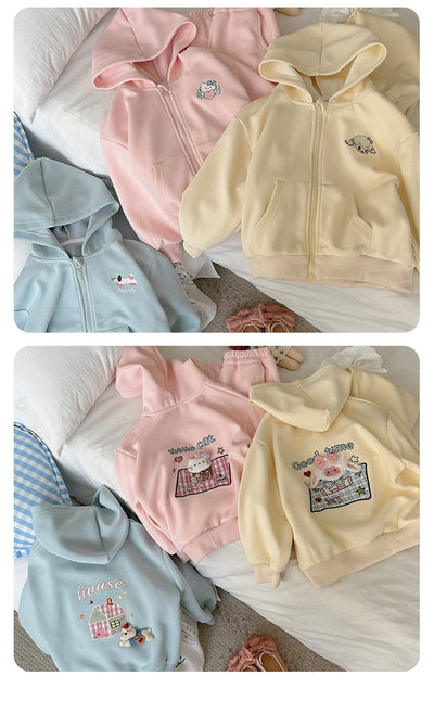 Conjunto Deportivo con Capucha y Pantalón Estampado - Image 11