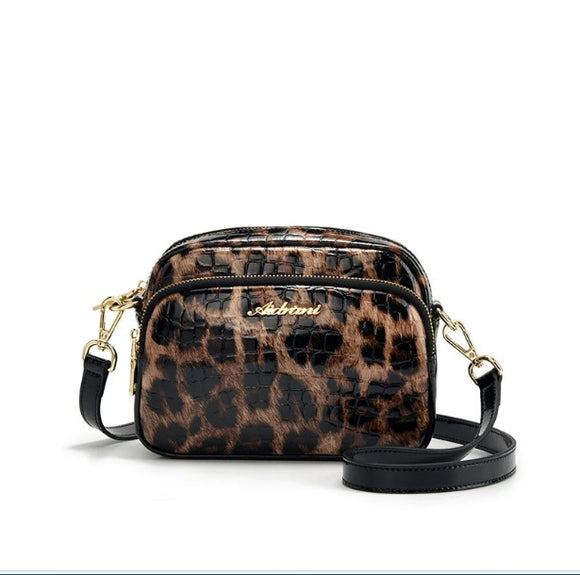 Bolso Crossbody Estampado Leopardo - Ligero y Versátil para Celular