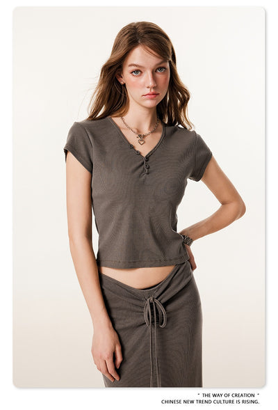 Blusa Retro Americana Slim Fit Cuello V Manga Corta - Image 14