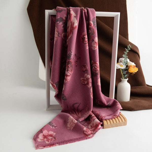 Pashmina Estampado Floral Rosa con Borlas - Bufanda Térmica Abrigadora - Image 5