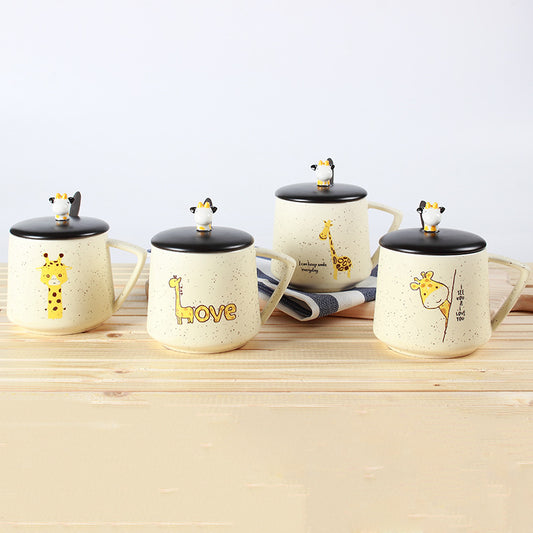 Taza de Cerámica Artesanal con Jirafa Kawaii Dibujada a Mano