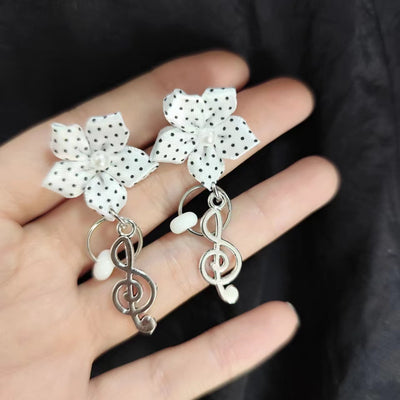 Aretes Artesanales Lunares Estilo Subcultura - Diseño Original - Image 3