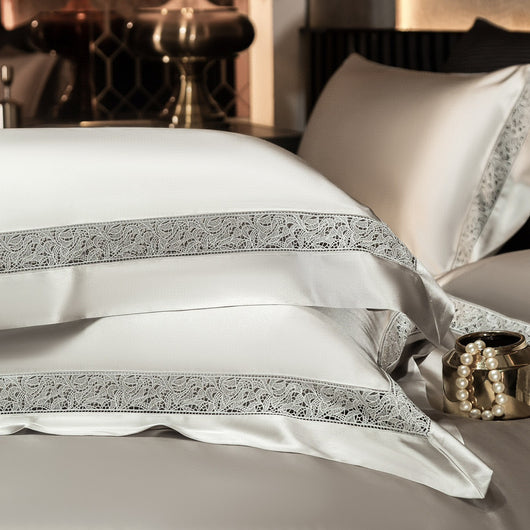Juego de Cama Satinado de Algodón Sedoso con Detalles Calados - Image 16
