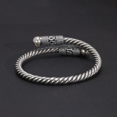 Pulsera de Plata Esterlina con Cuerda de Cáñamo Ajustable Unisex - Image 9