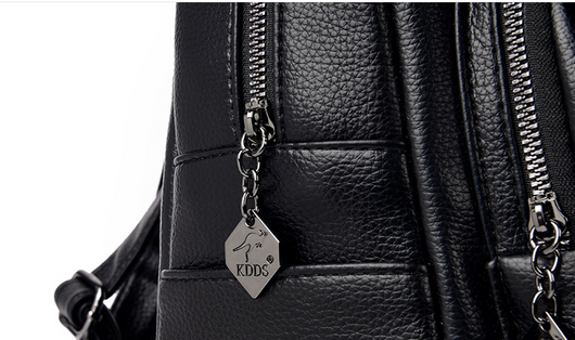 Mochila Casual de Cuero Suave con Cinturón Decorativo - Image 7