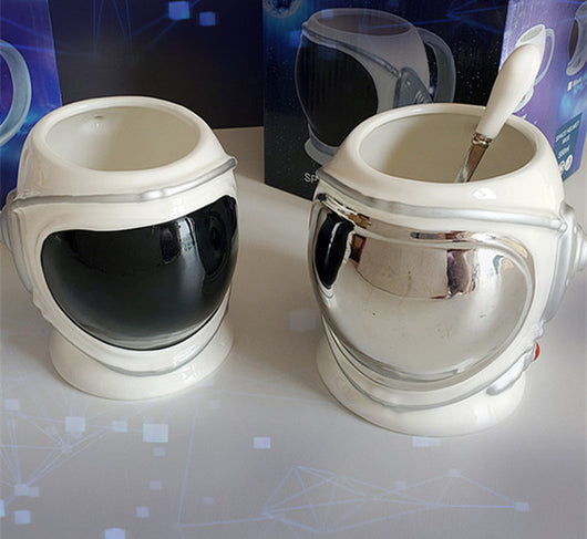 Taza Casco de Astronauta en Cerámica - Image 3