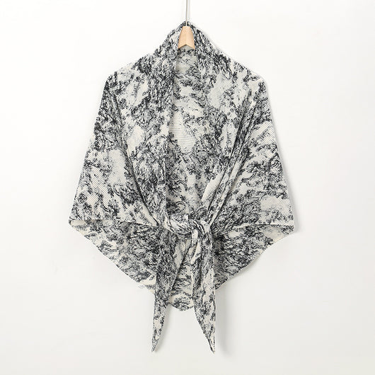 Pañuelo Cuadrado de Gasa Estampado Perla con Pliegues - Image 8