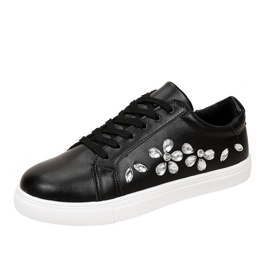 Tenis Blancos Coreanos con Bordado Casual y Suela Plana - Image 4