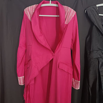 Vestido Rojo Rosado con Escote Profundo V y Cintura Alta - Image 15