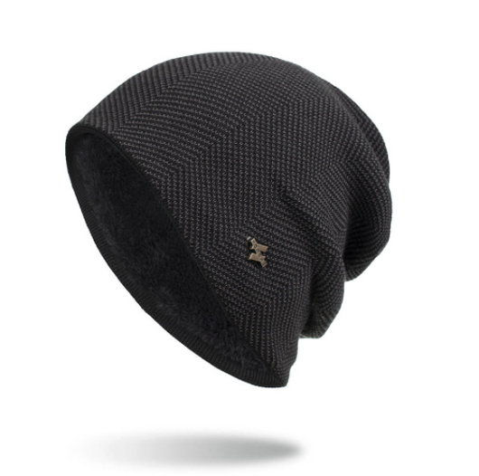 Gorro de Lana Tejido con Etiqueta Iron Label - Calidez y Estilo - Image 15