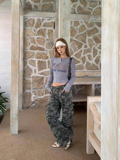 Overol Denim Camuflado con Bolsillos 3D y Cierre - Image 5