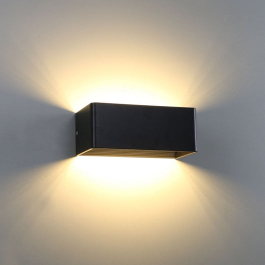 Lámpara de Pared Minimalista para Dormitorio en Aleación - Image 8