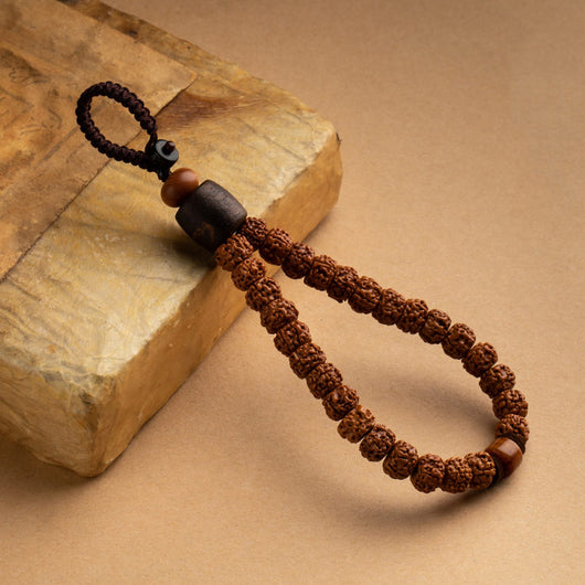 Llavero Colgante King Kong Bodhi con Agarwood para Auto - Image 5