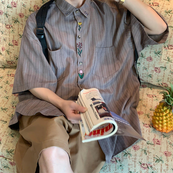 Camisa Vintage de Rayas Verticales con Bordados y Manga Corta