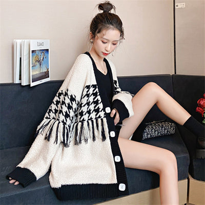 Cardigan de Cuello V con Flecos - Image 9