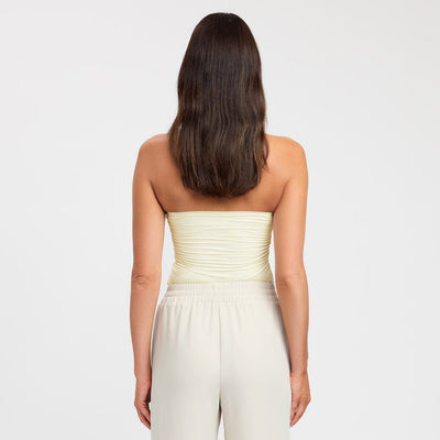 Blusa Escotada sin Espalda con Pliegues y Detalles en Ágata - Image 36