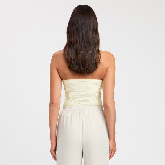 Blusa Escotada sin Espalda con Pliegues y Detalles en Ágata - Image 36