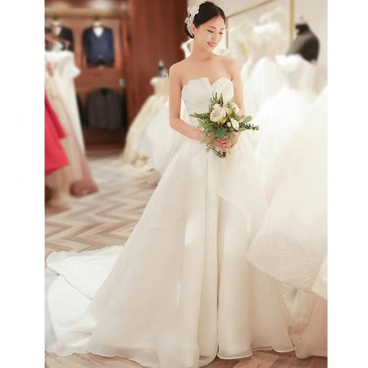 Falda de Tul Blanco Nupcial Elegante - Diseño Minimalista Chic - Image 8
