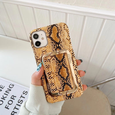 Funda Protectora con Patrón Geométrico y Soporte Metálico - Image 6