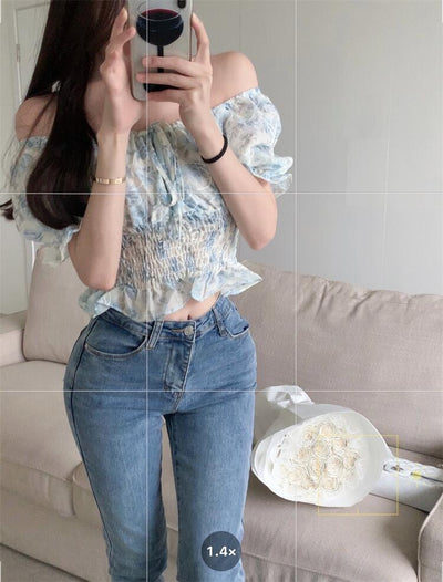 Blusa Floral Azul Corta con Mangas Cortas para Mujer - Image 10