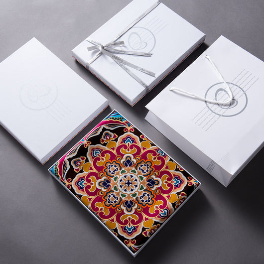Pañuelo de Seda Grande Cuadrado para Mujer - Image 7