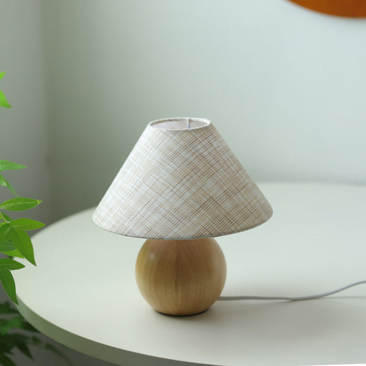 Lámpara de Mesa Mesita de Noche en Lino y Madera Maciza - Image 3